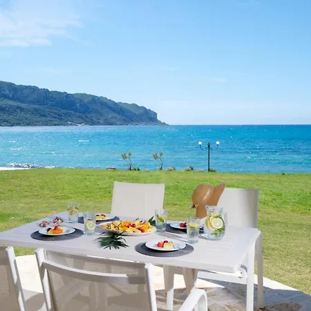 Hébergement de vacances Armikes Beachfront
