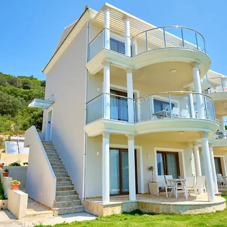 Hébergement de vacances Armikes Beachfront *